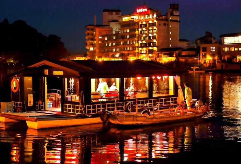 בית מלון כפרי Mikuma