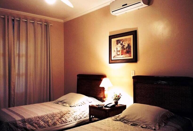 Otel Praça Da Matriz