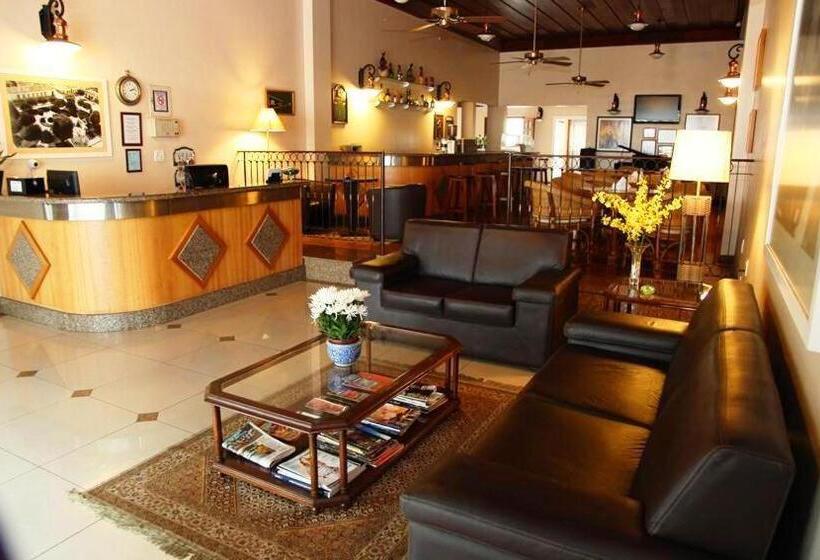 Otel Praça Da Matriz