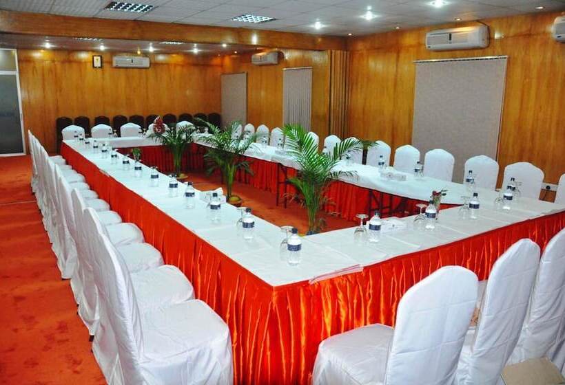 هتل Quality Inn Dhaka