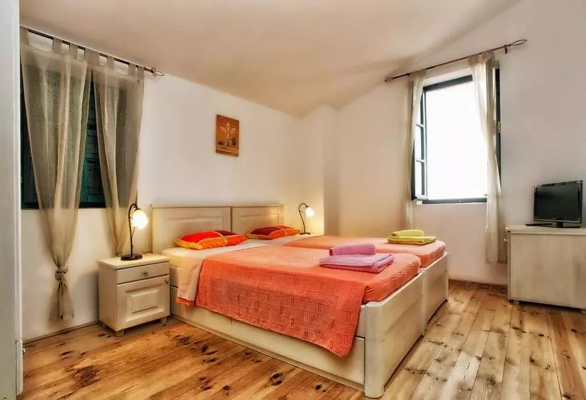 B&b Apart Hotel Paštrovski Konak
