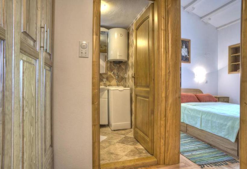 B&b Apart Hotel Paštrovski Konak