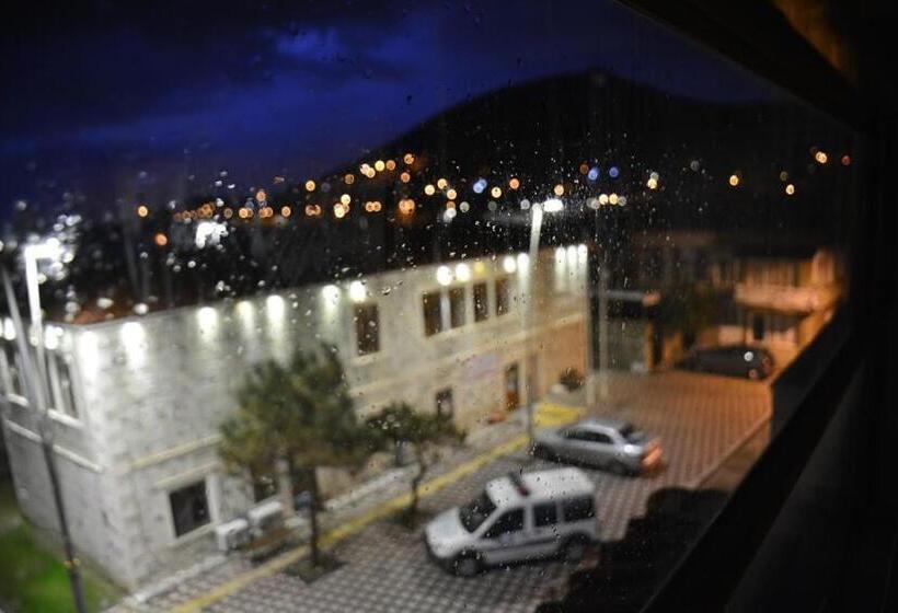 مبيت وإفطار Focamor Otel