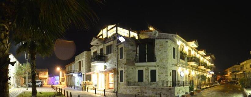 مبيت وإفطار Focamor Otel