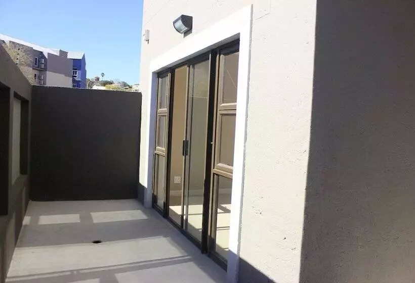 Discovery Riverlets Apartment