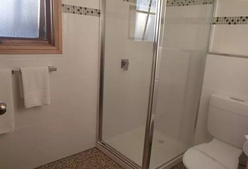 هتل City Colonial Motor Inn
