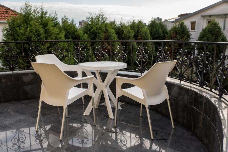 هتل Crnogorska Kuća