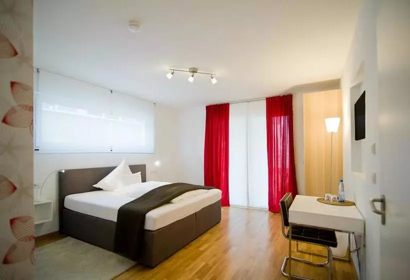 ホテル Apartment Am Arbach