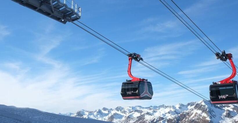 בית מלון כפרי Garni Valülla