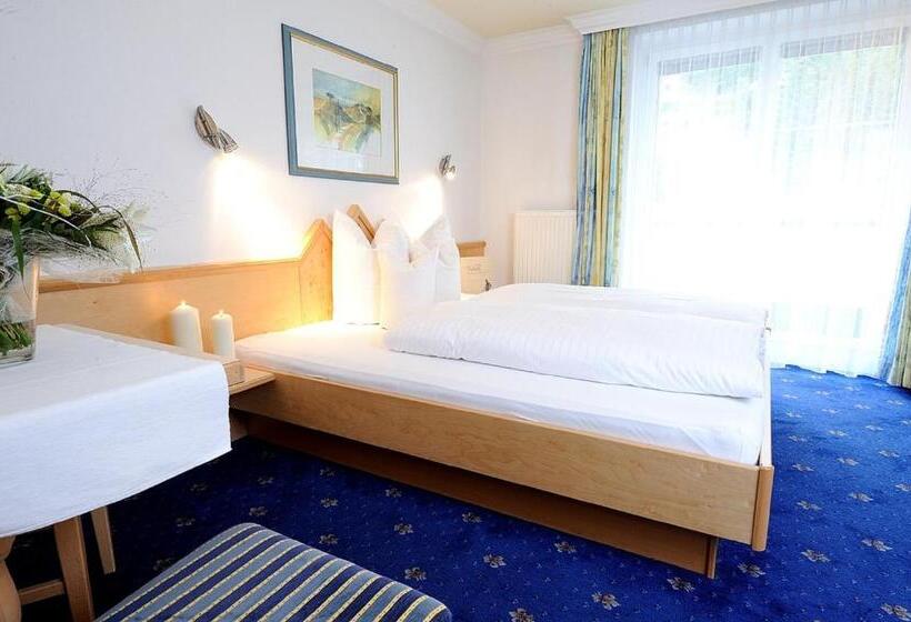 בית מלון כפרי Garni Valülla