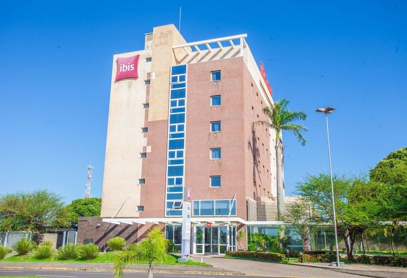 Отель Ibis Lins