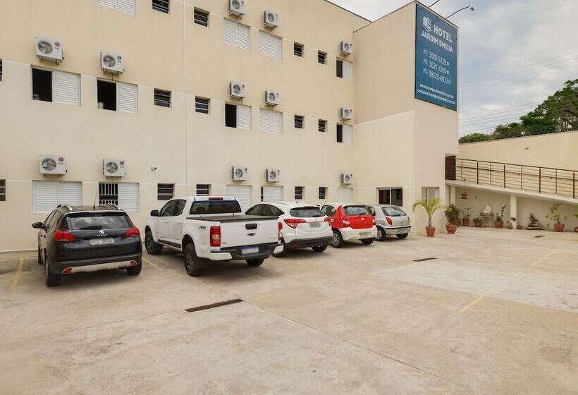 ホテル Jardim Emilia Sorocaba