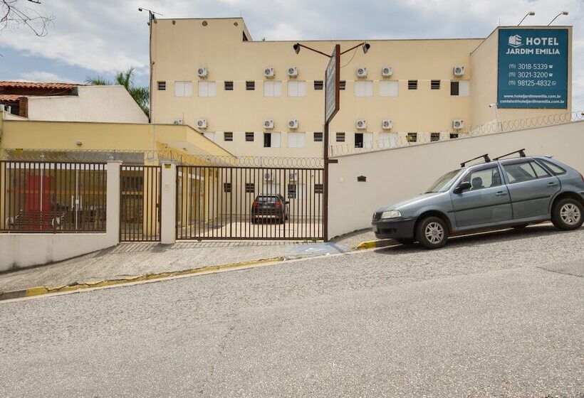 ホテル Jardim Emilia Sorocaba