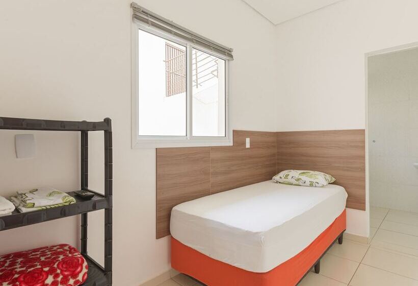 ホテル Jardim Emilia Sorocaba