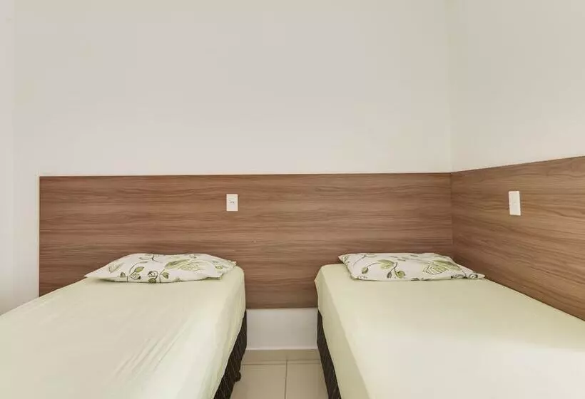 ホテル Jardim Emilia Sorocaba