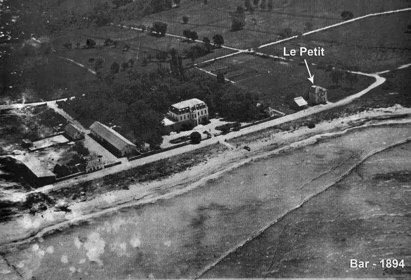 هتل Le Petit Chateau