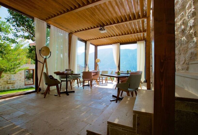 هتل Monte Bay Retreat Adult Only