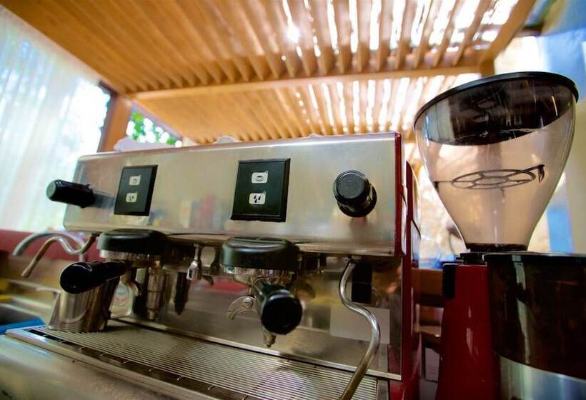 هتل Monte Bay Retreat Adult Only