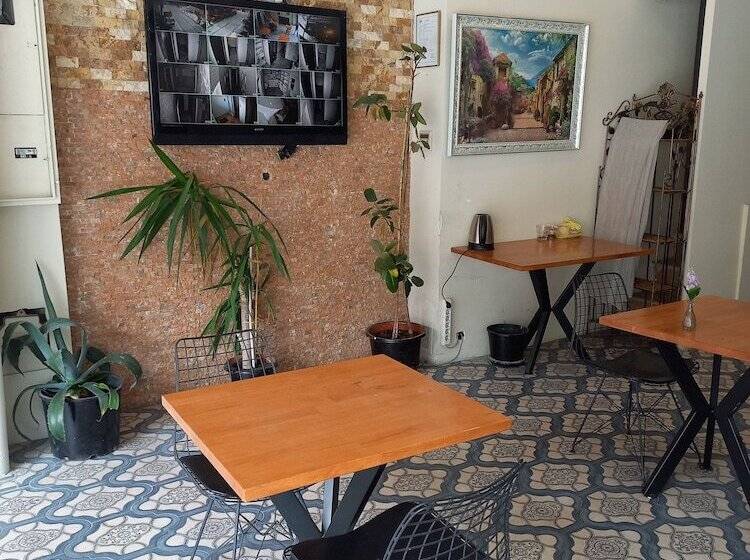 Amara Old City Hotel & Spa