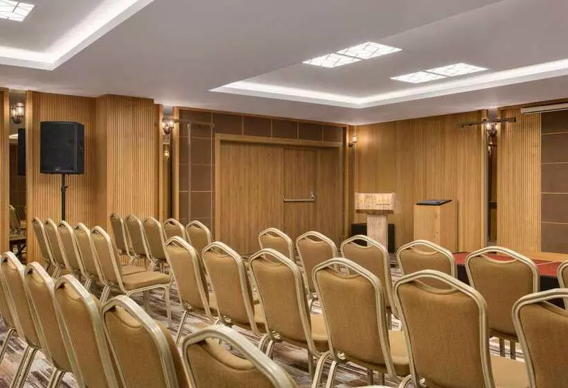 هتل Ramada By Wyndham Bursa Cekirge Thermal & Spa