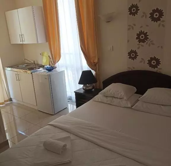هتل Swiss Residence Montenegro