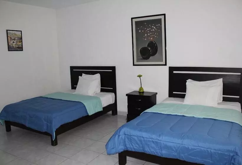 هتل Villas Cuernavaca