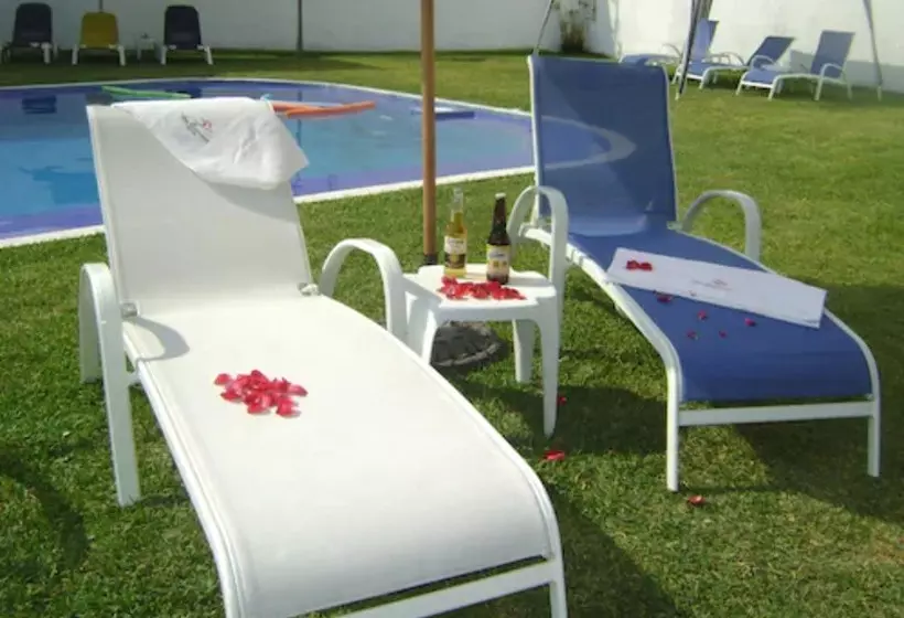هتل Villas Cuernavaca