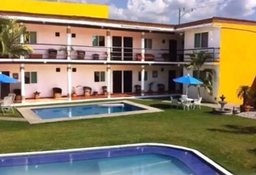 هتل Villas Cuernavaca