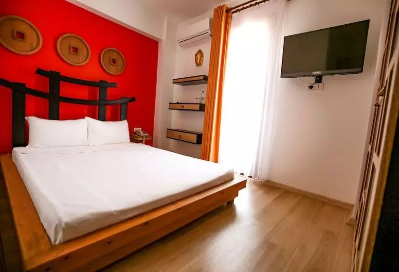 Menendi Otel