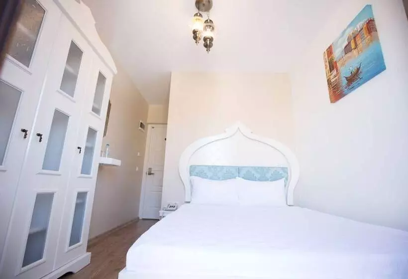 Menendi Otel