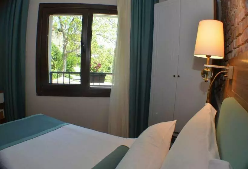 Sardinia Otel