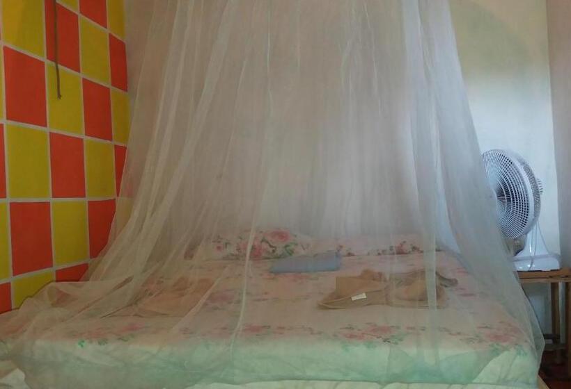 Bed & Breakfast Pousada Do Melo