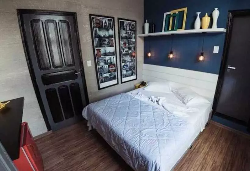 Mova Hotel D Oeste   Localizado Em Frente A Praça Principal Da Cidade, Na área Central   Pé Na Praça