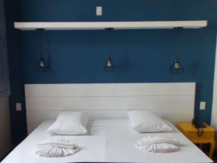 Mova Hotel D Oeste Localizado Em Frente A Praça Principal Da Cidade, Na área Central Pé Na Praça