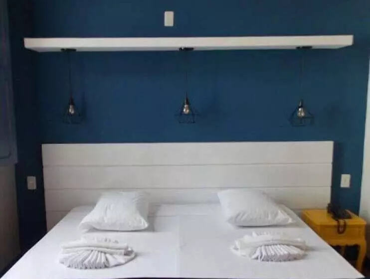 Mova Hotel D Oeste   Localizado Em Frente A Praça Principal Da Cidade, Na área Central   Pé Na Praça