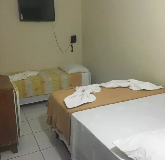 Hotelli E Pousada Chalana