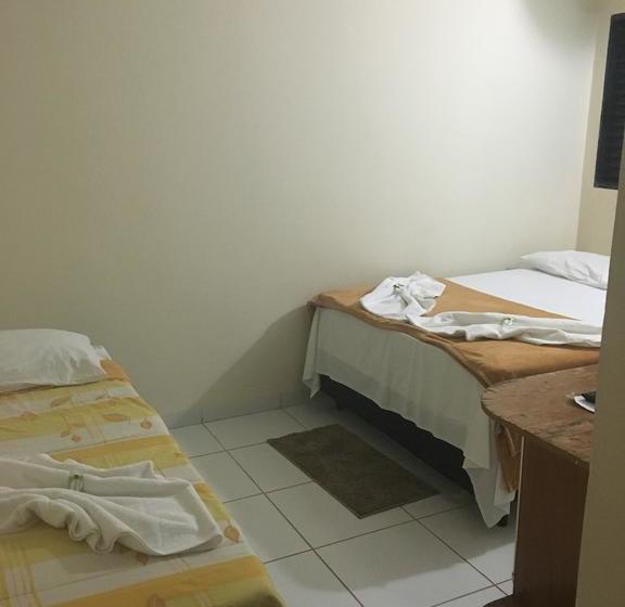 Hotel E Pousada Chalana