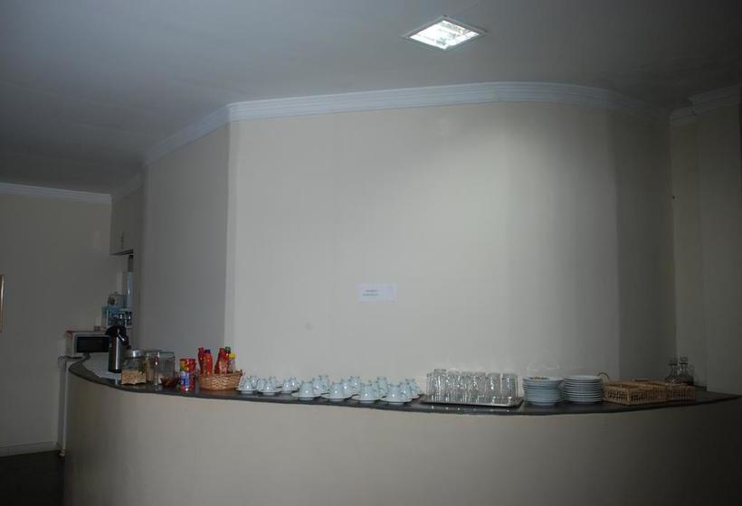 Hotel E Pousada Chalana