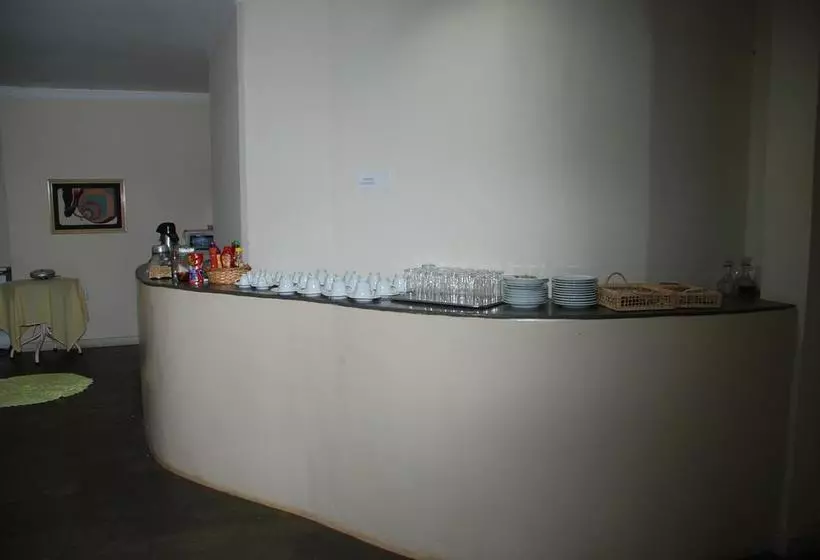 Hotelli E Pousada Chalana