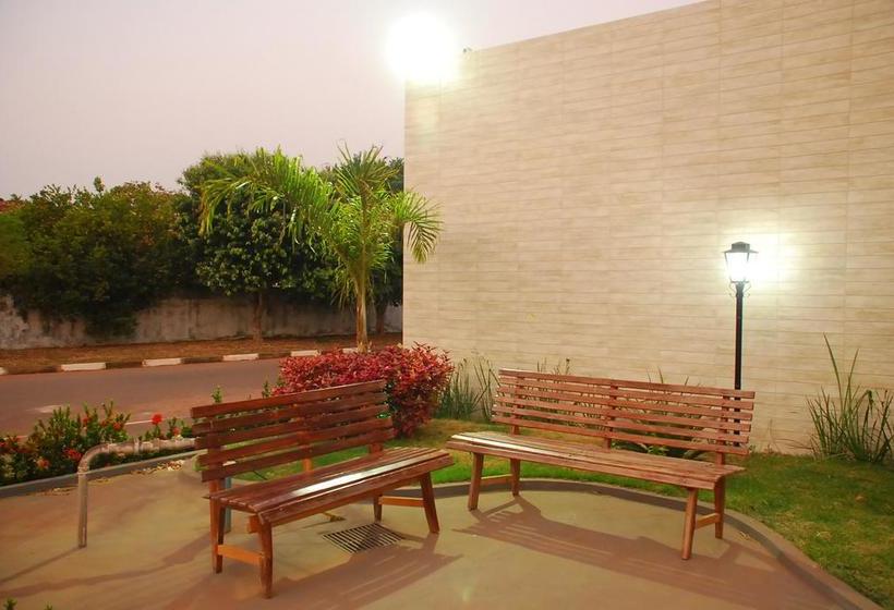 Hotel E Pousada Chalana