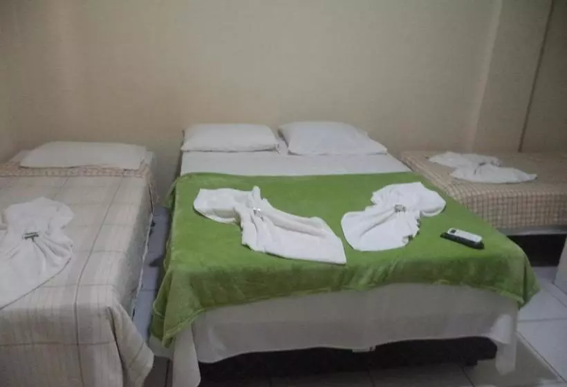 Hotelli E Pousada Chalana