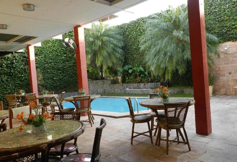 ホテル Eldorado Inn