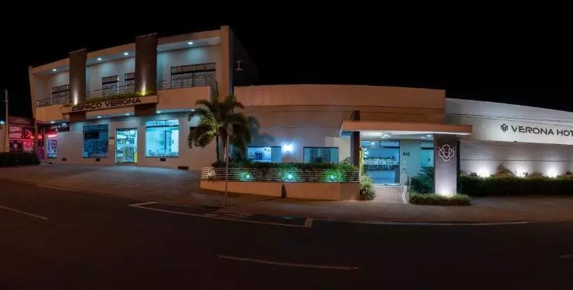ホテル Limeira Verona