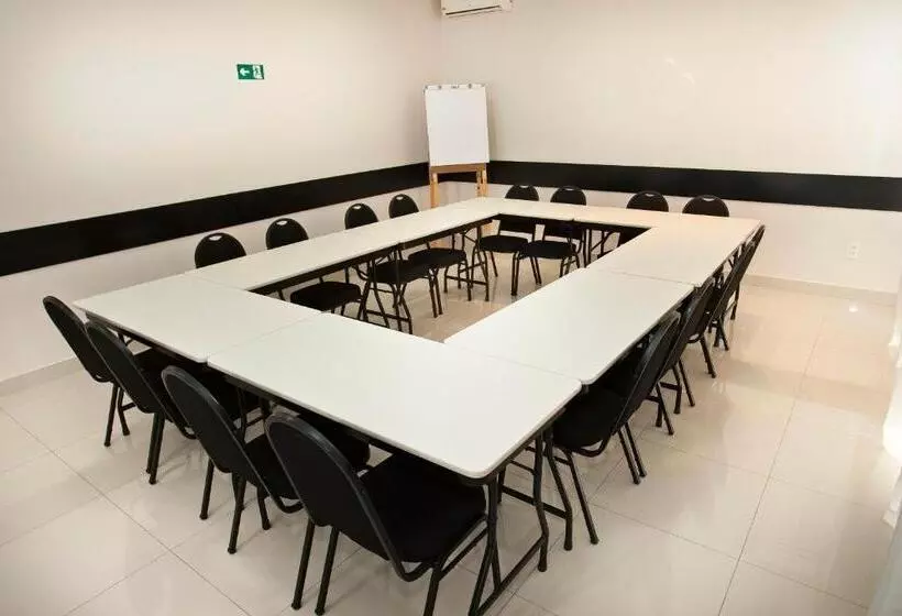 ホテル Limeira Verona