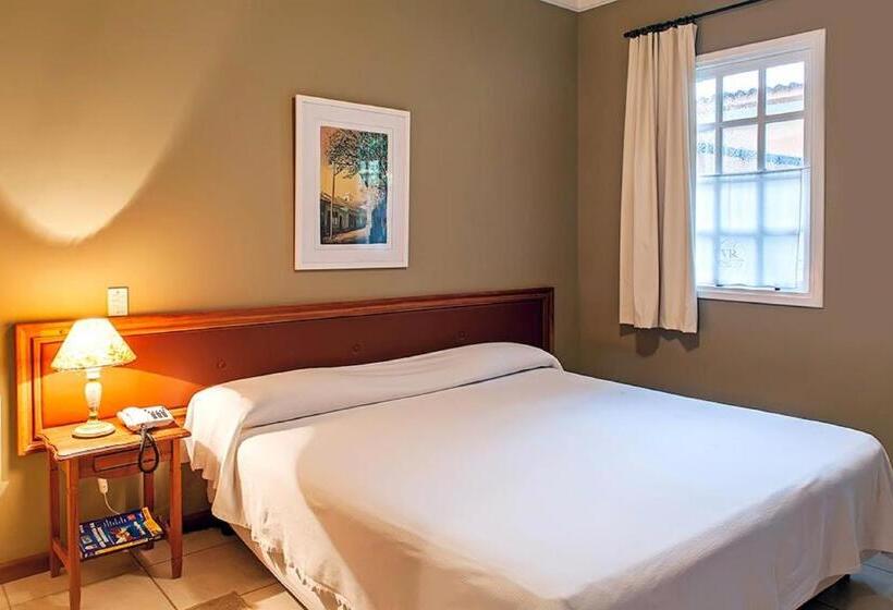 בית מלון כפרי Vila Real