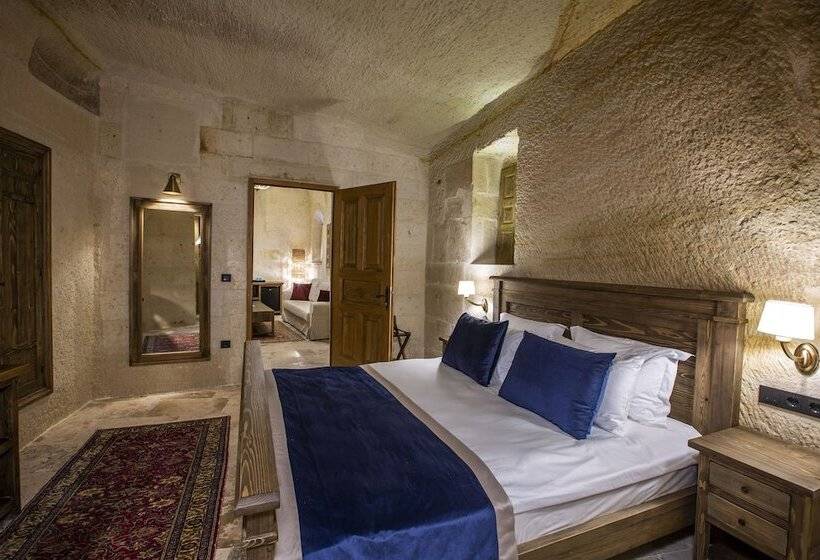 هتل Sinasos Evleri