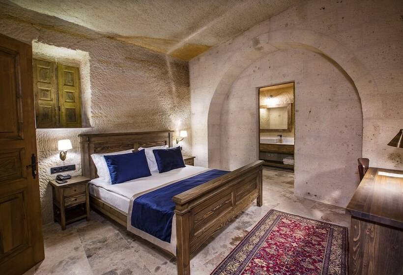 هتل Sinasos Evleri