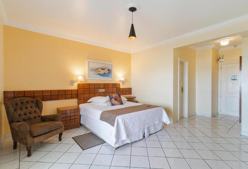 هتل Pousada La Barca