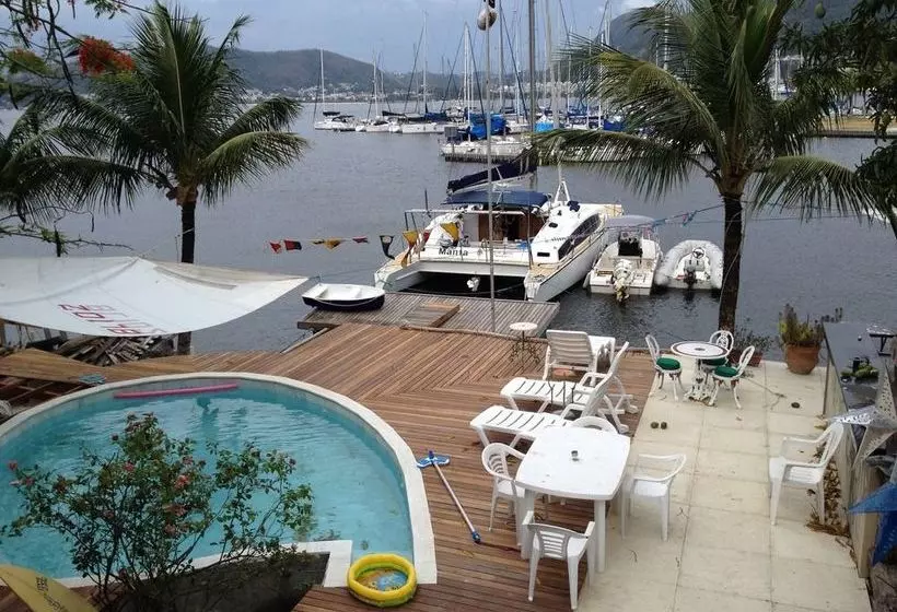 Majatalo Porto Charitas Sailing Guest House