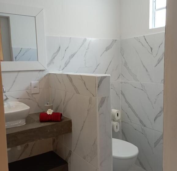 تختخواب و صبحانه Pousada Casa Do Cocotier